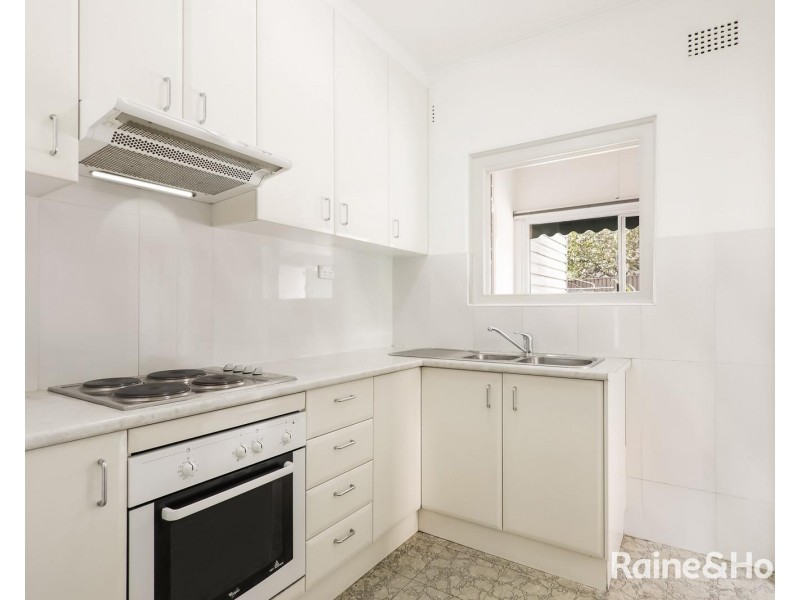 45 Moreton Avenue, Kingsgrove NSW 2208