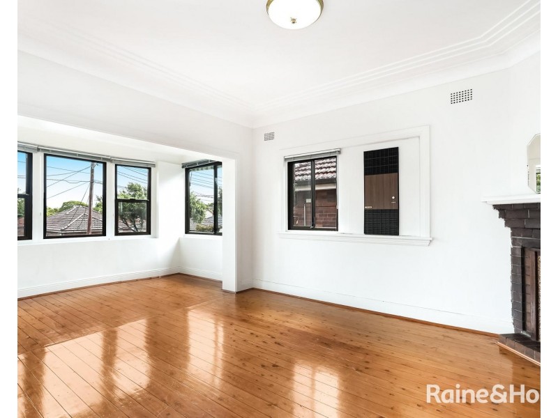 45 Moreton Avenue, Kingsgrove NSW 2208