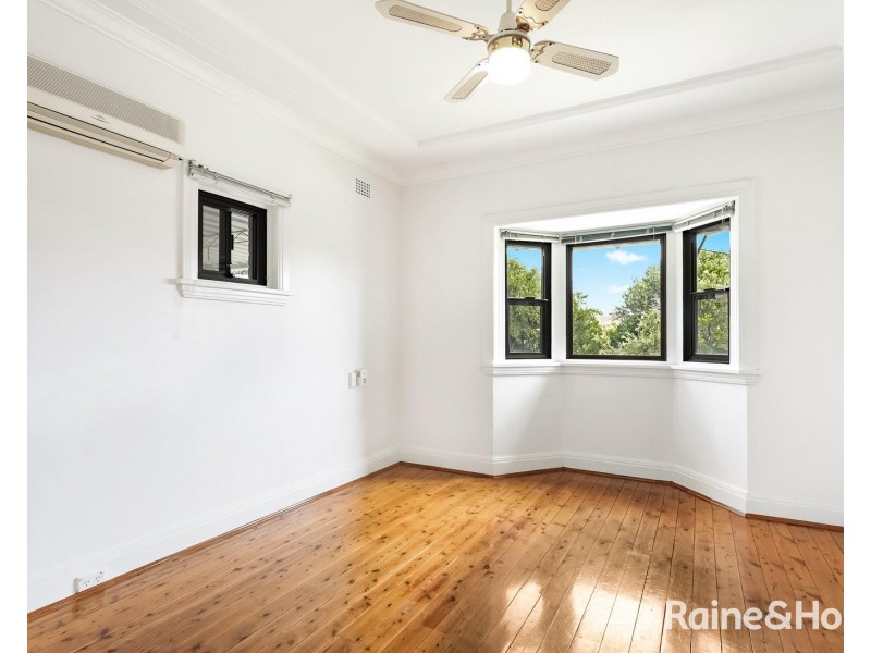 45 Moreton Avenue, Kingsgrove NSW 2208