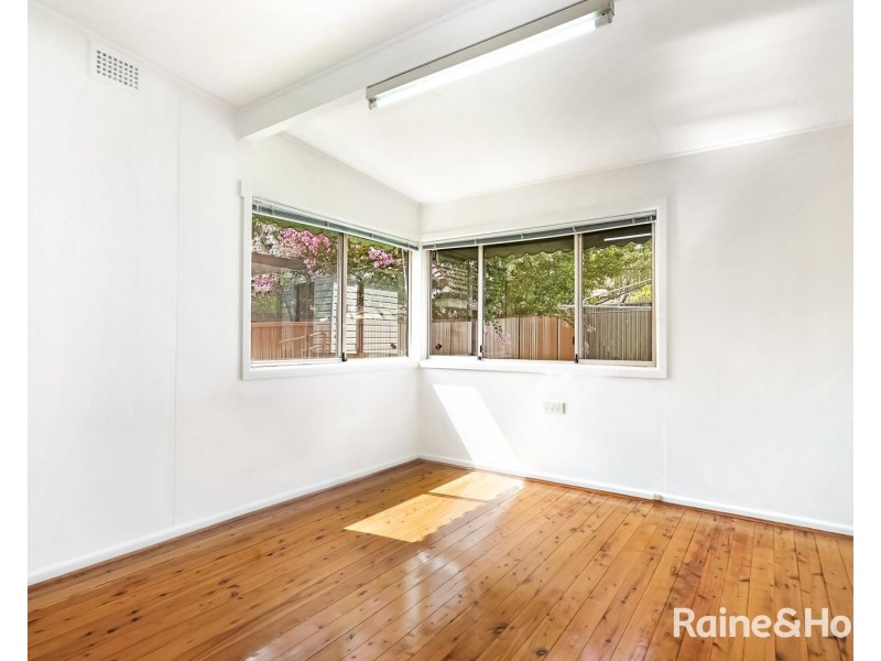 45 Moreton Avenue, Kingsgrove NSW 2208