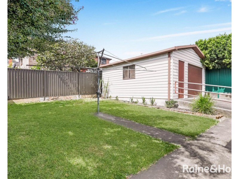 45 Moreton Avenue, Kingsgrove NSW 2208