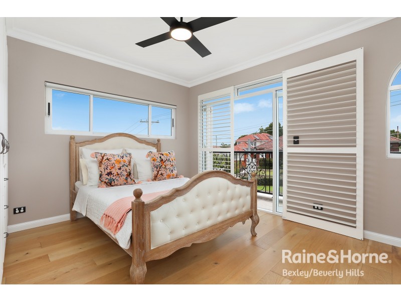 10 Wolli Street, Kingsgrove NSW 2208