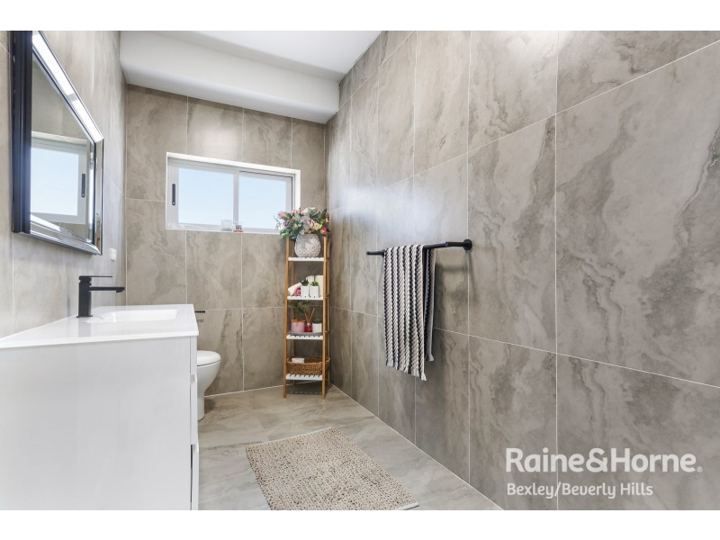 10 Wolli Street, Kingsgrove NSW 2208