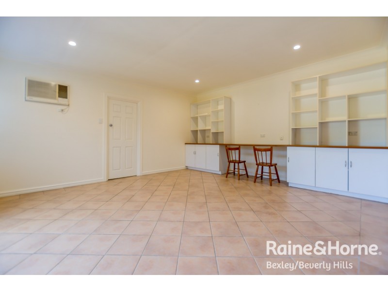 15a Australia Street, Hurstville NSW 2220