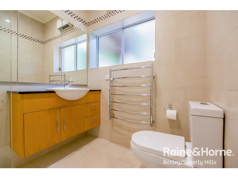 15a Australia Street, Hurstville NSW 2220