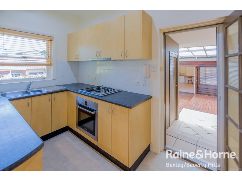 15a Australia Street, Hurstville NSW 2220