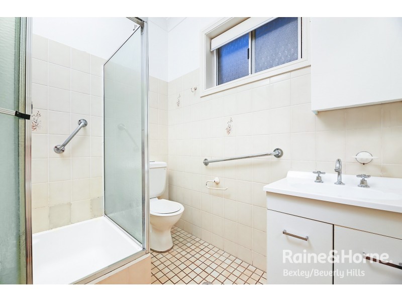 43 Glenview Avenue, Earlwood NSW 2206