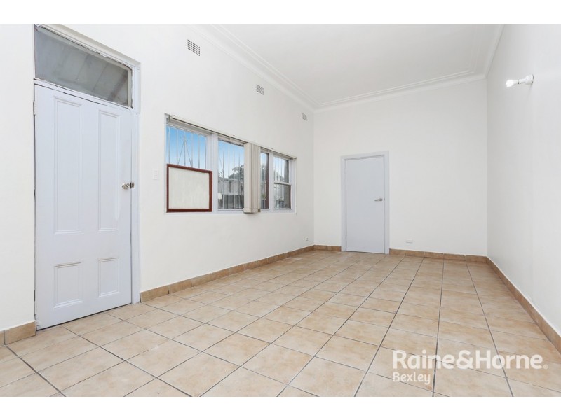 1/329 Forest Road, Bexley NSW 2207