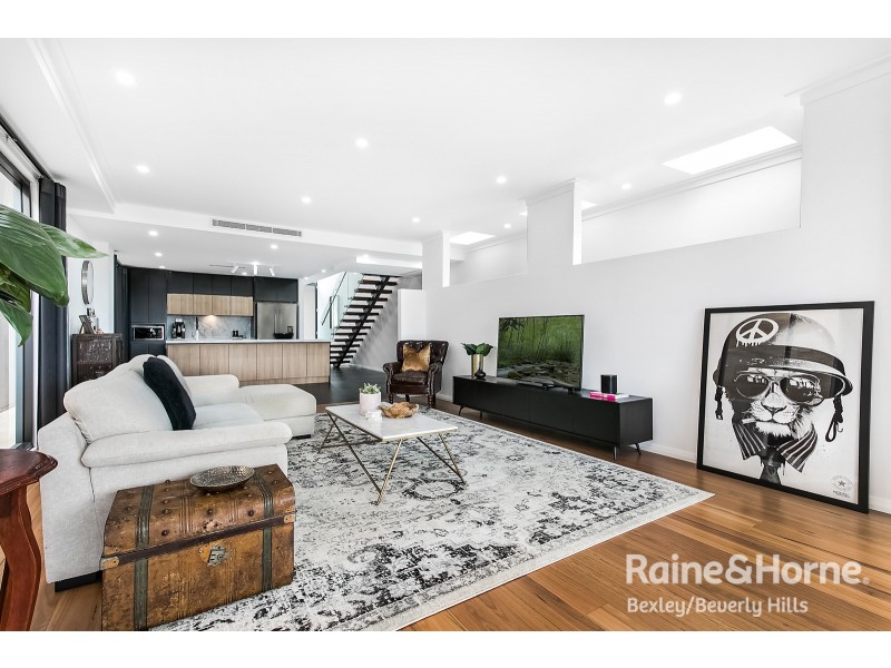 27A Warren Road, Marrickville NSW 2204