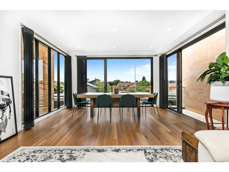 27A Warren Road, Marrickville NSW 2204