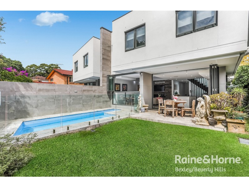 2c Carbethon Crescent, Beverly Hills NSW 2209