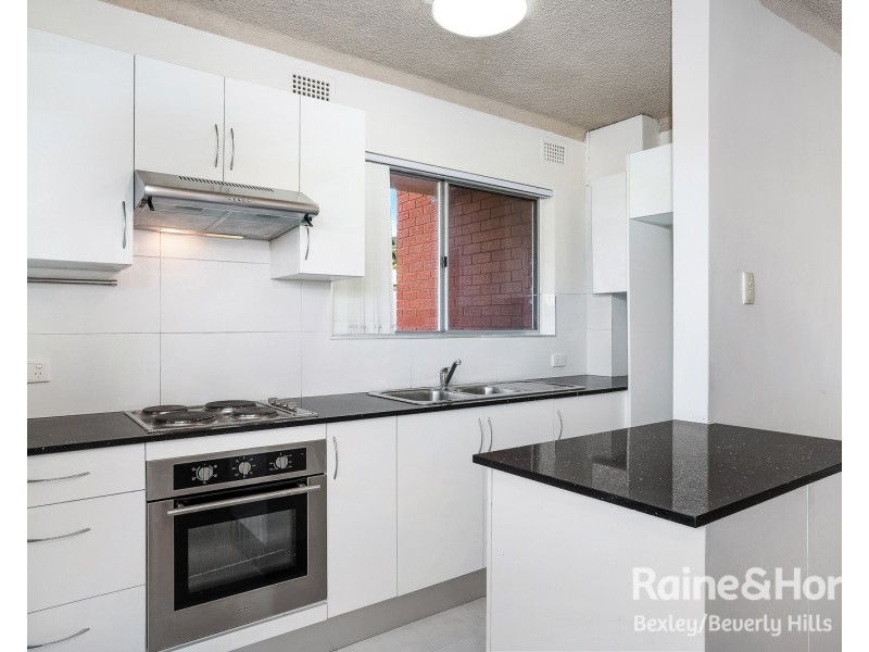 3/15 Gloucester Road, Hurstville NSW 2220
