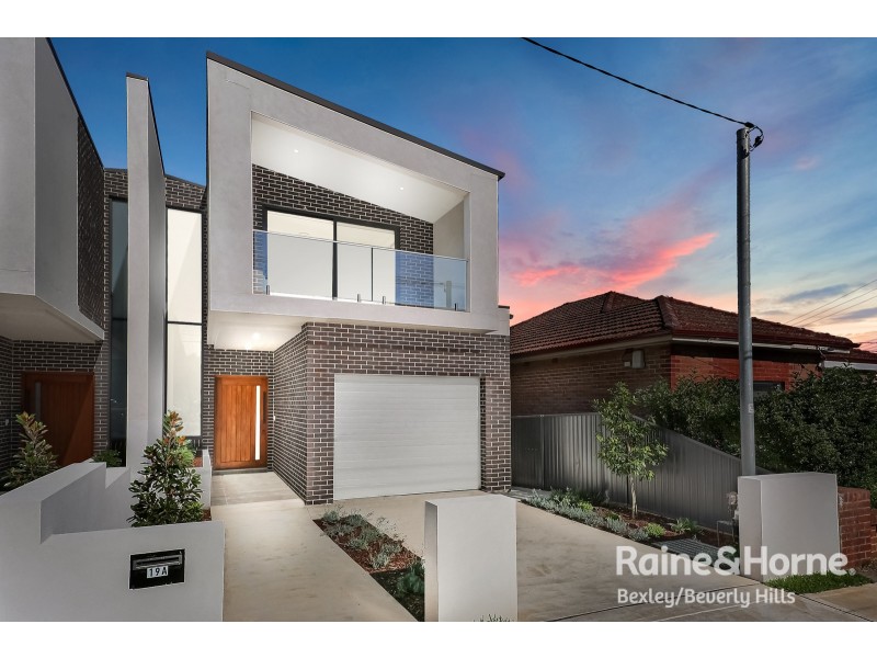 19a Henderson Road, Bexley NSW 2207