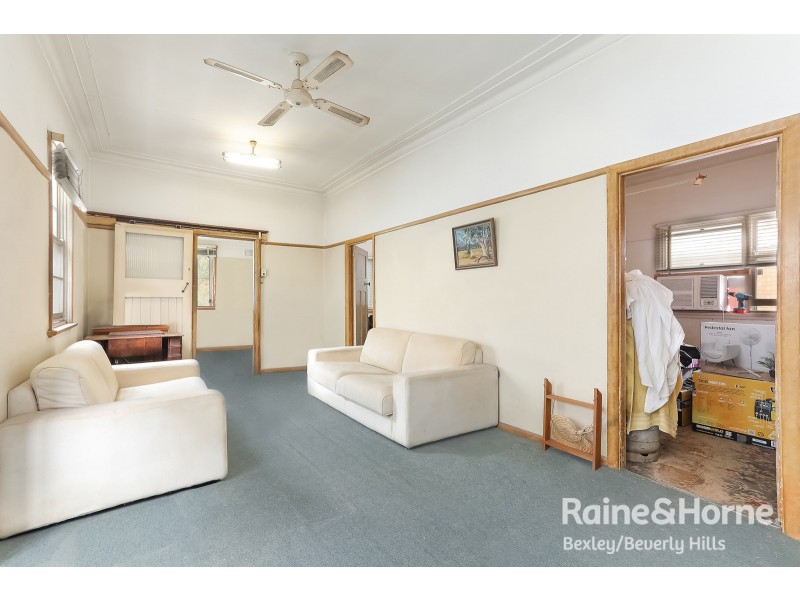 25 Nicoll Street, Roselands NSW 2196