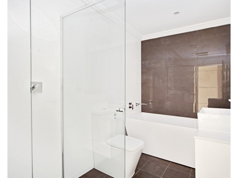 1/1 Grove Avenue, Narwee NSW 2209