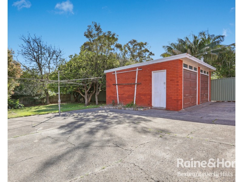 10 Vaughan Street, Blakehurst NSW 2221