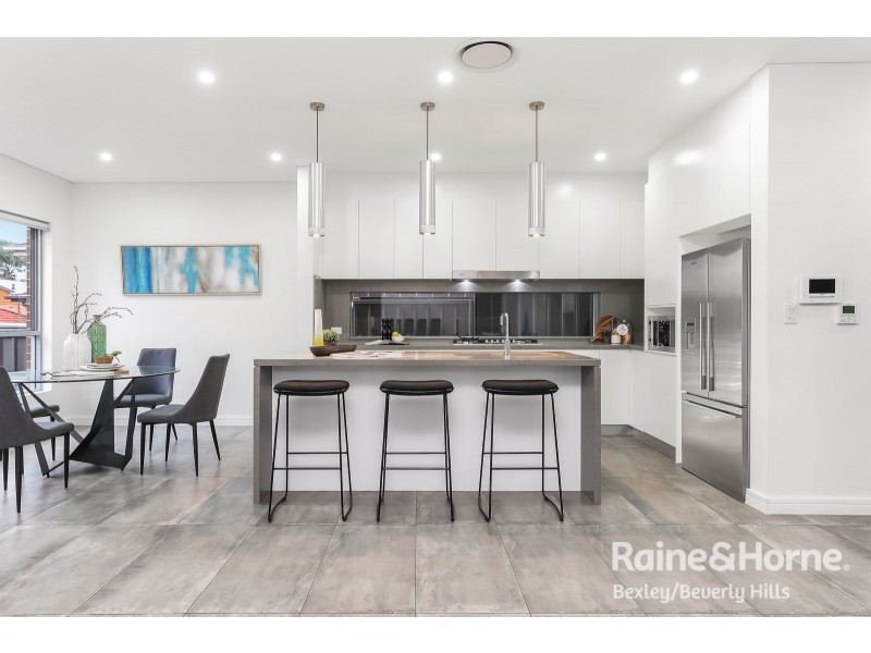 135 Belmore Road, Peakhurst NSW 2210