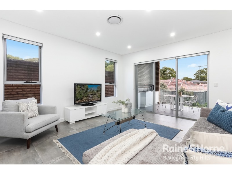 135 Belmore Road, Peakhurst NSW 2210