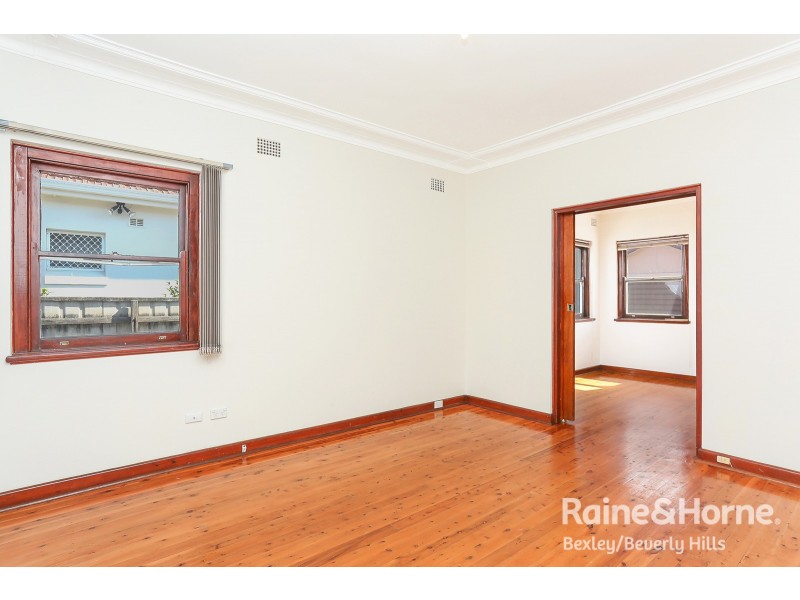 28 Ponyara Road, Beverly Hills NSW 2209