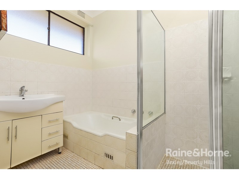 8/10-12 Carnarvon Street, Carlton NSW 2218