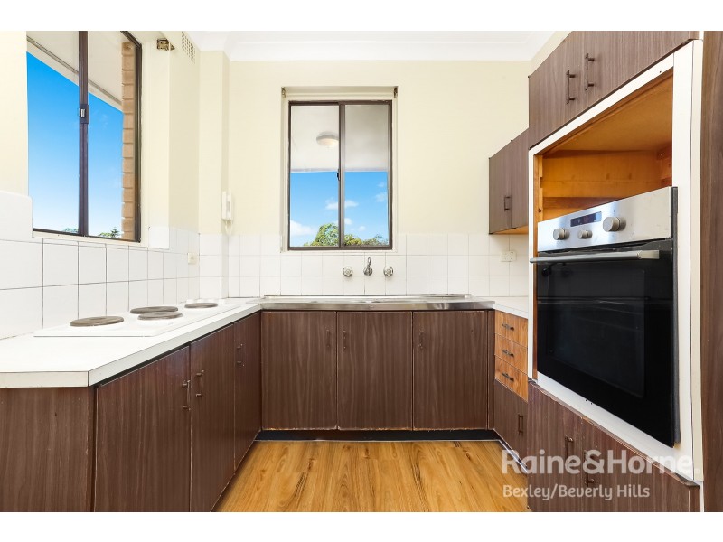 8/10-12 Carnarvon Street, Carlton NSW 2218