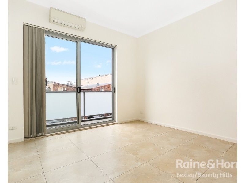 2/14 Walz Street, Rockdale NSW 2216