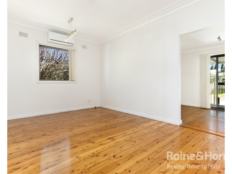 29 Farnham Avenue, Roselands NSW 2196