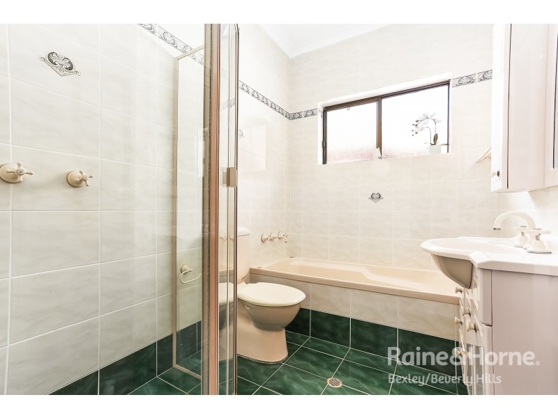 76 Staples Street, Kingsgrove NSW 2208