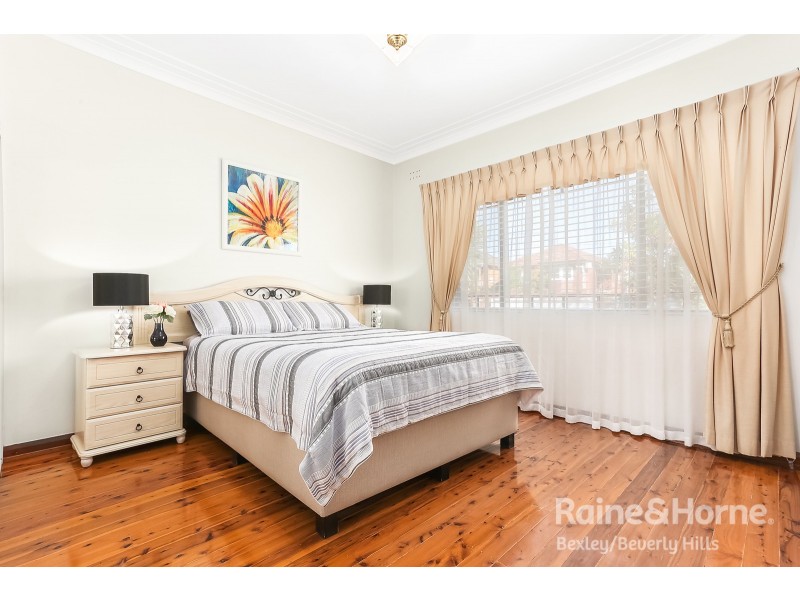 76 Staples Street, Kingsgrove NSW 2208