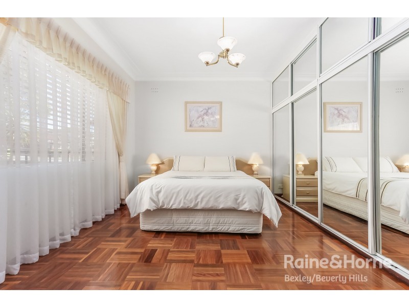 76 Staples Street, Kingsgrove NSW 2208