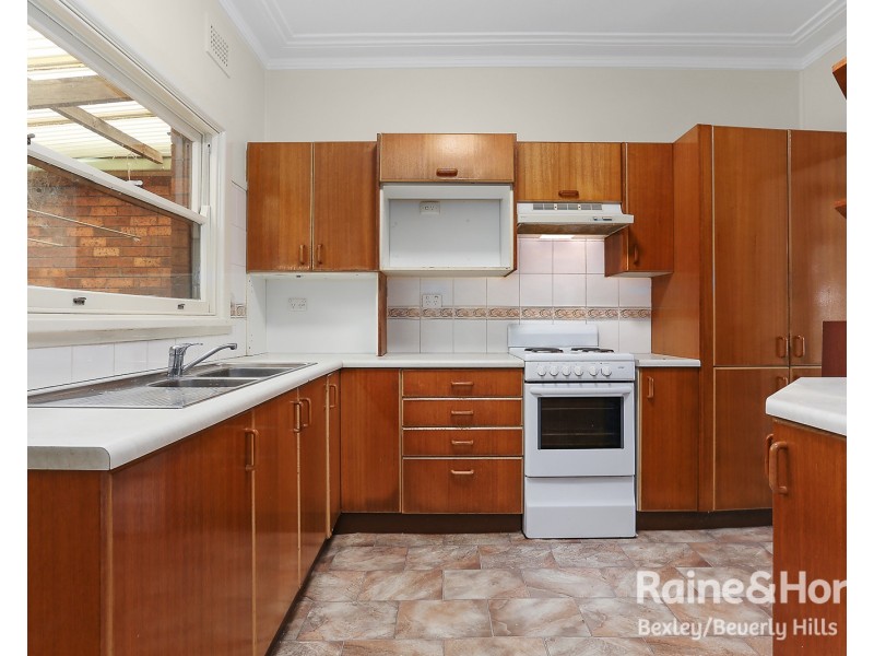 26 Stuart Street, Blakehurst NSW 2221