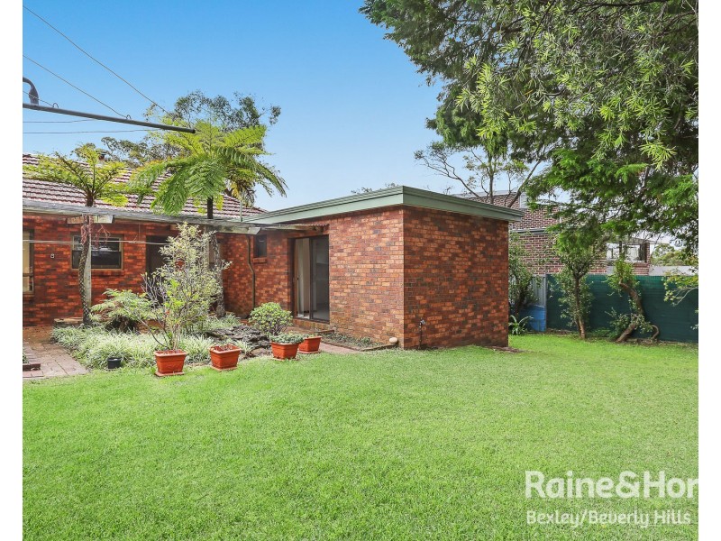 26 Stuart Street, Blakehurst NSW 2221