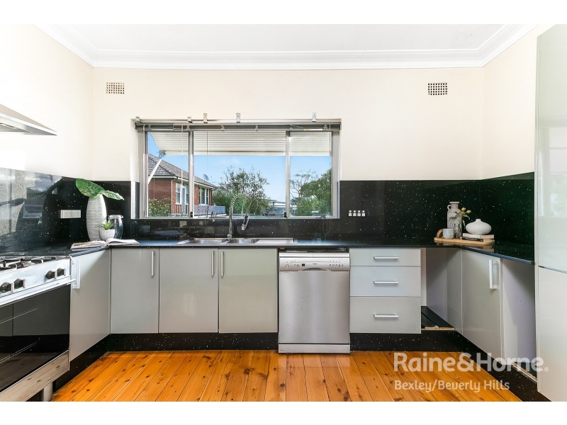 2 Kings Place, Beverly Hills NSW 2209