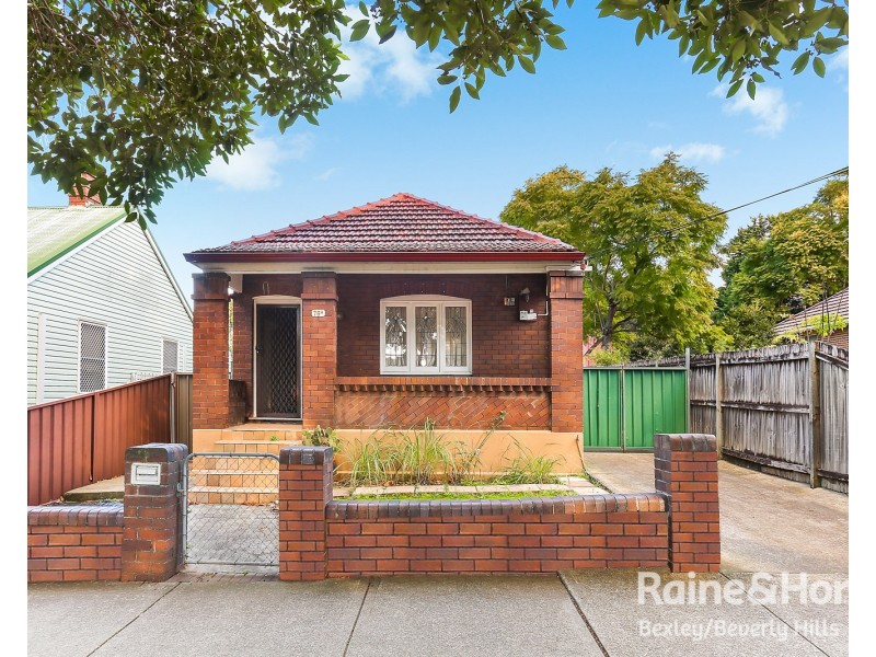 76a Ninth Avenue, Campsie NSW 2194