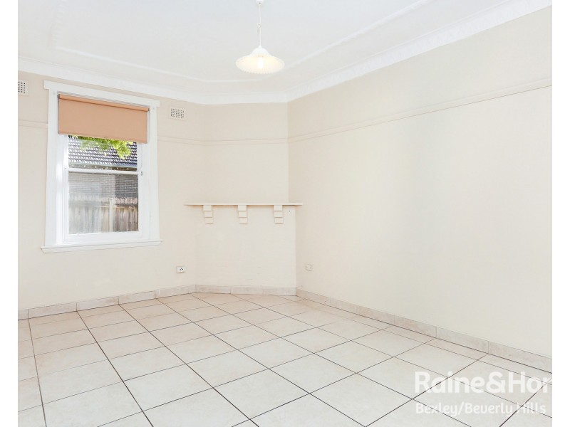 76a Ninth Avenue, Campsie NSW 2194