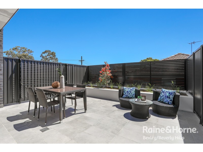 2/11 Rhonda Avenue, Narwee NSW 2209