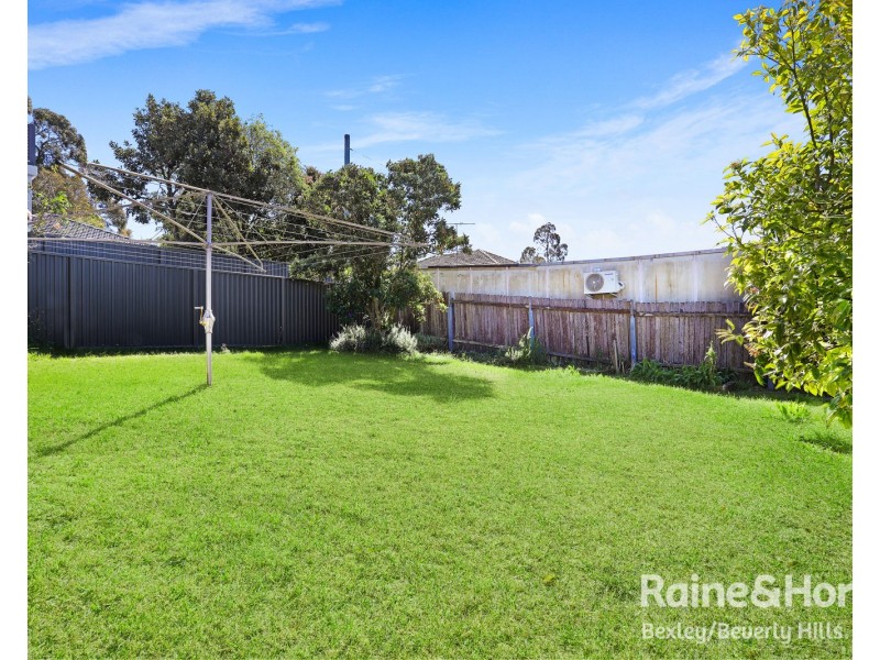 38 Simmons Road, Kingsgrove NSW 2208