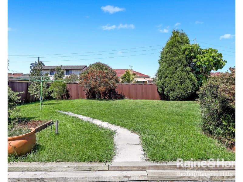 4 Narramore Street, Kingsgrove NSW 2208