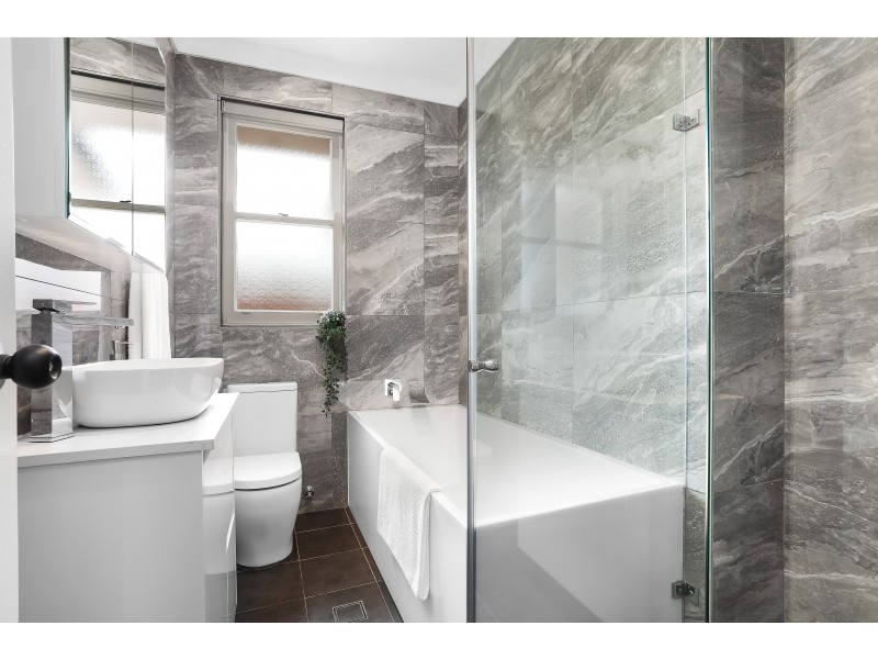 1 Berenice Street, Roselands NSW 2196