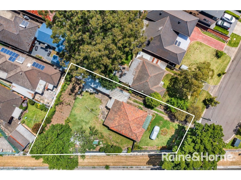 2 Karne St South, Riverwood NSW 2210