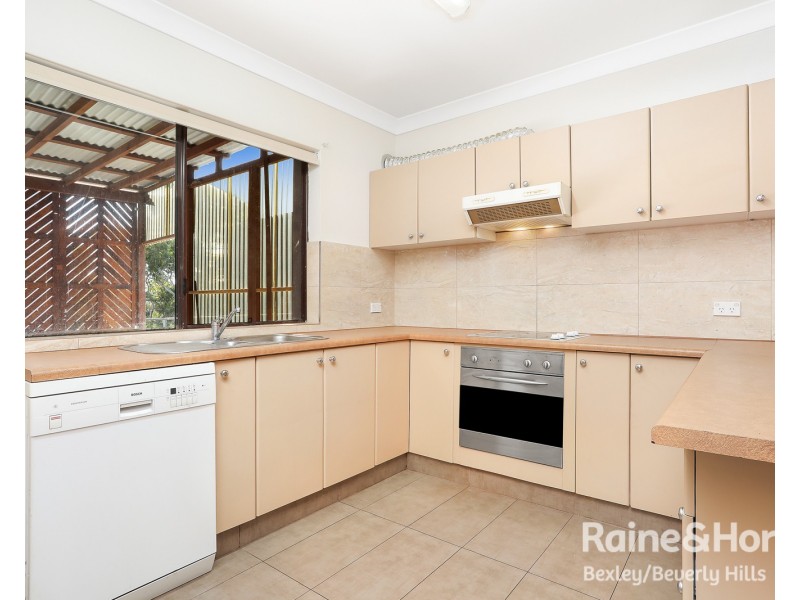 1/55 Captain Cook Drive, Caringbah NSW 2229