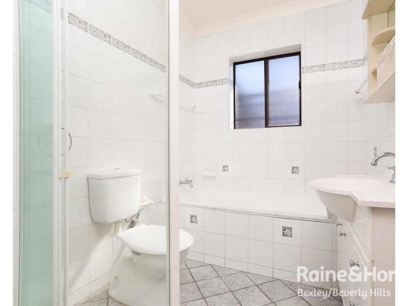 1/55 Captain Cook Drive, Caringbah NSW 2229