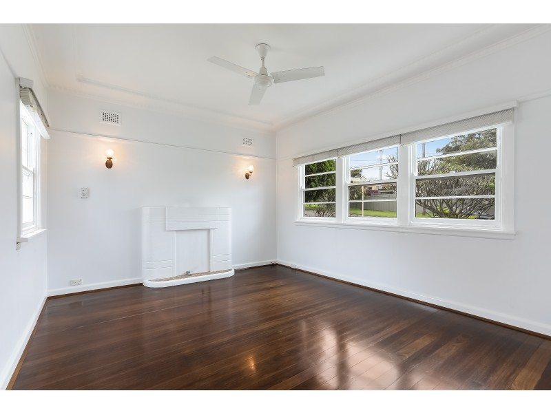 19 Flora Street, Beverly Hills NSW 2209