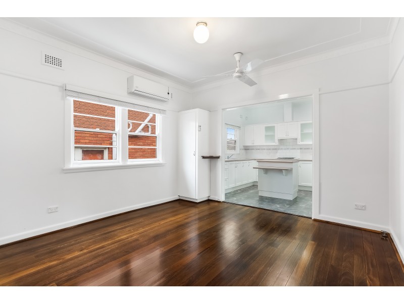 19 Flora Street, Beverly Hills NSW 2209