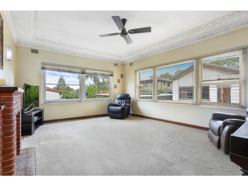 4 Henry Street, Turrella NSW 2205