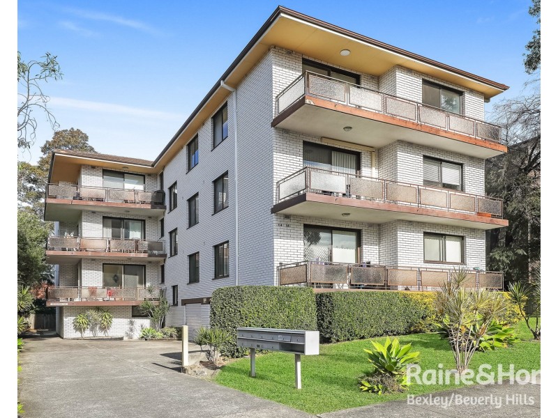 5/64 Hampton Court Road, Carlton NSW 2218