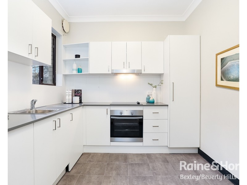 5/64 Hampton Court Road, Carlton NSW 2218