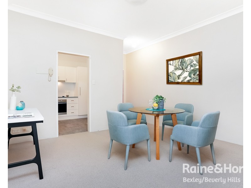 5/64 Hampton Court Road, Carlton NSW 2218