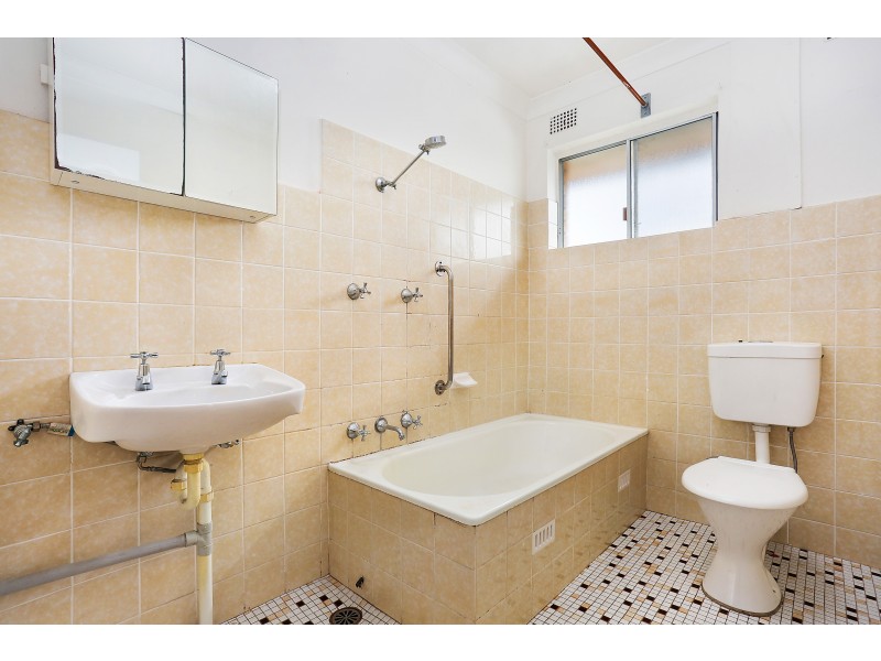 14/58 Myers St, Roselands NSW 2196