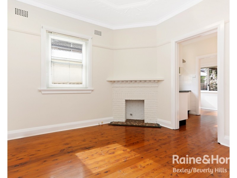 18 Lloyd Street, Bexley NSW 2207